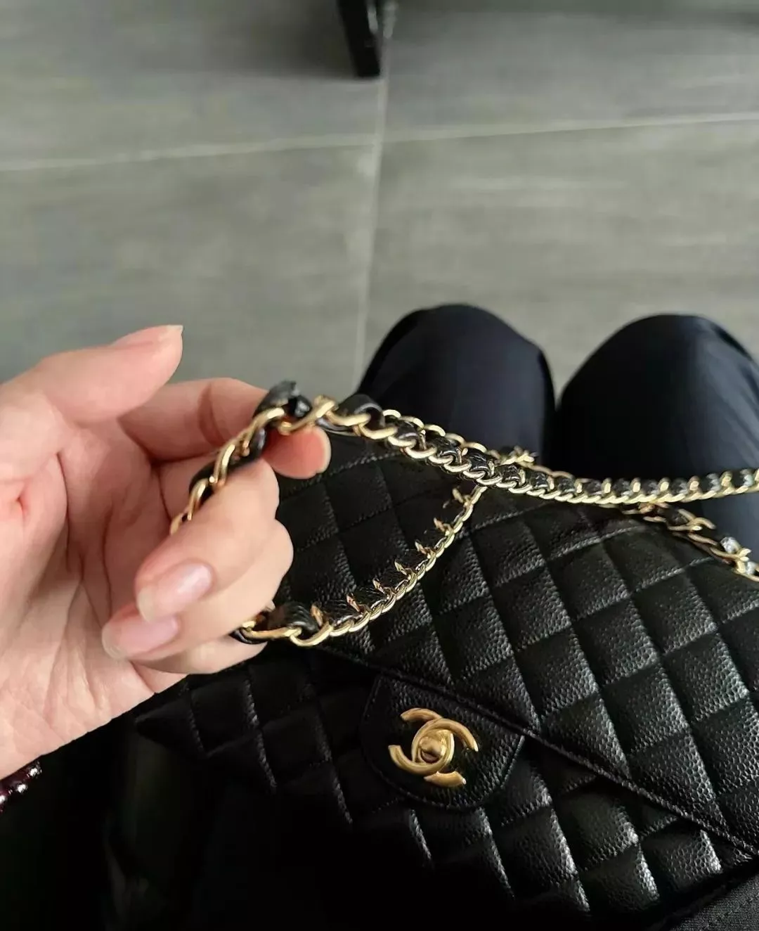 stitching broken of stylish bag