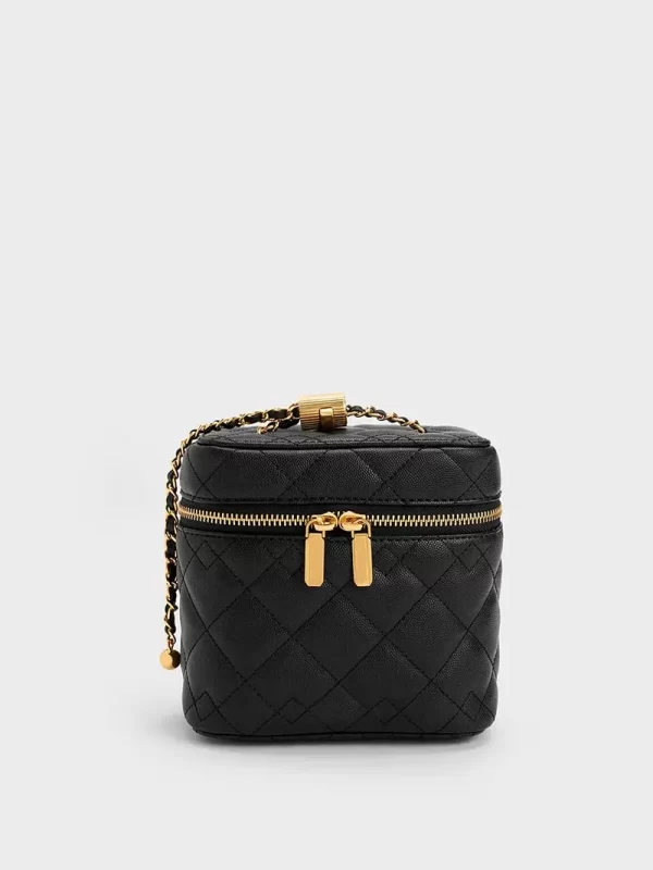 Diamond-shaped Quilted Handbag-Black