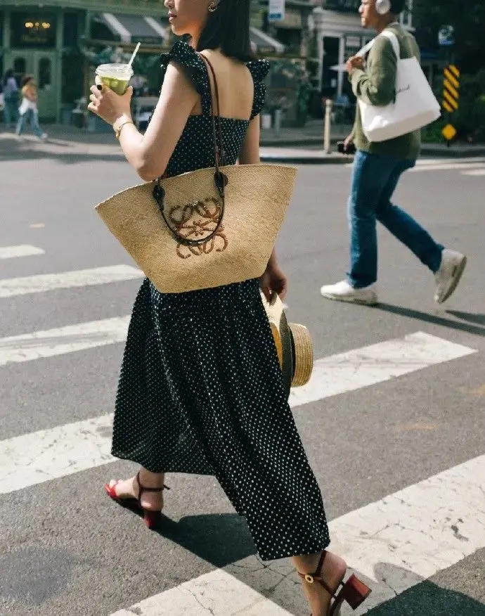 big straw handbag